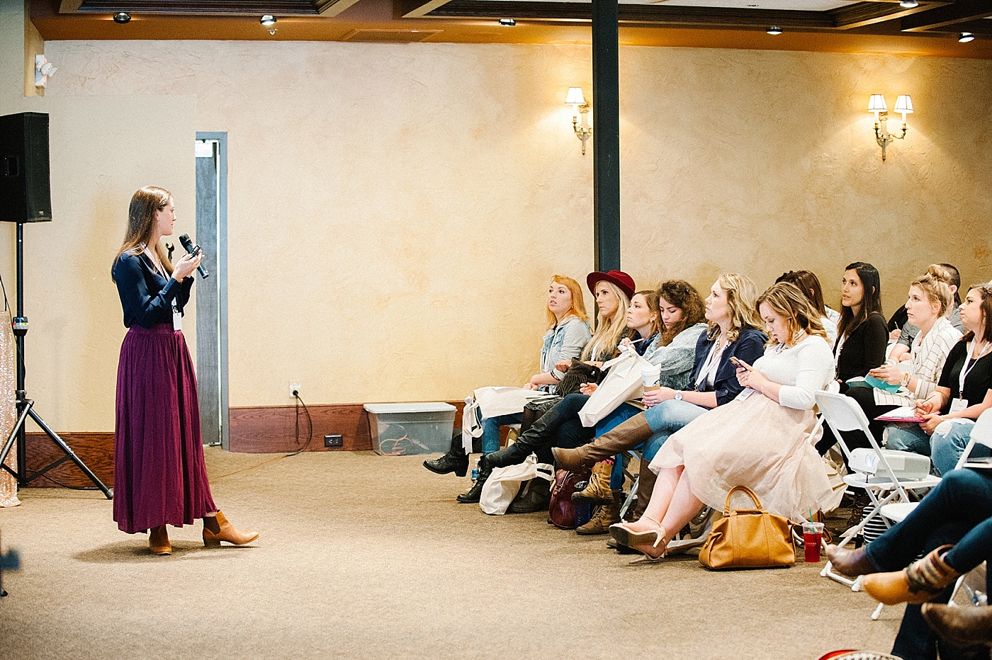 Why All Business Owners Should Be Public Speakers | via the Rising Tide Society