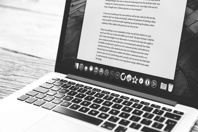 dan-counsell-365523-unsplash
