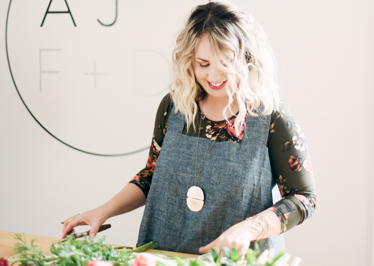 HoneyBook Member Spotlight: Amanda Jewel, Florist and Event Designer