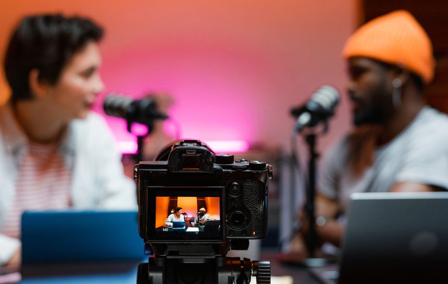 Stocksy_txpb6dedb86Ty6400_OriginalDelivery_5914397