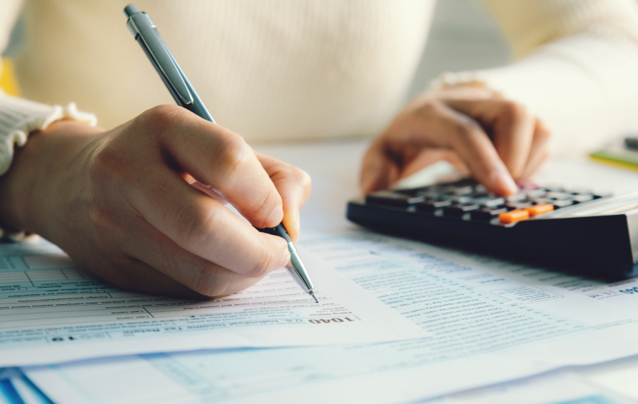 filing-taxes-1