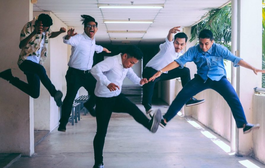 people jumping