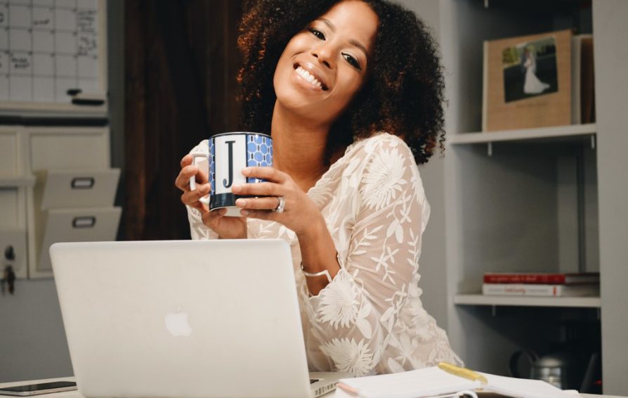 Why Budgeting is Important blog post on the Rising Tide Society & HoneyBook blog