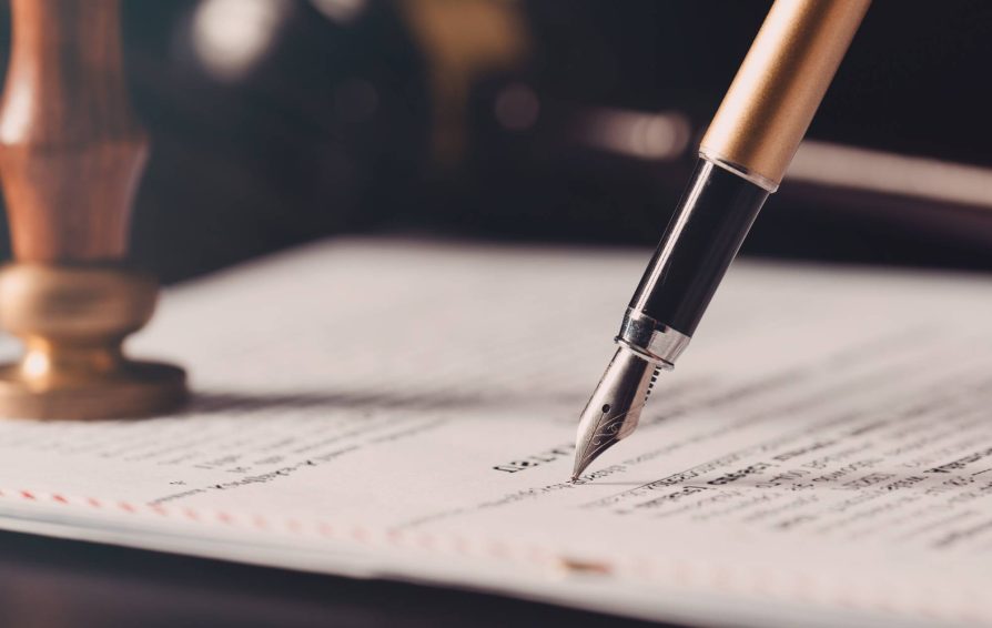 Contract signing to protect your business