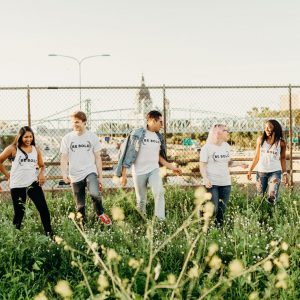 Click to visit Hensa by Liz Rae Weddings